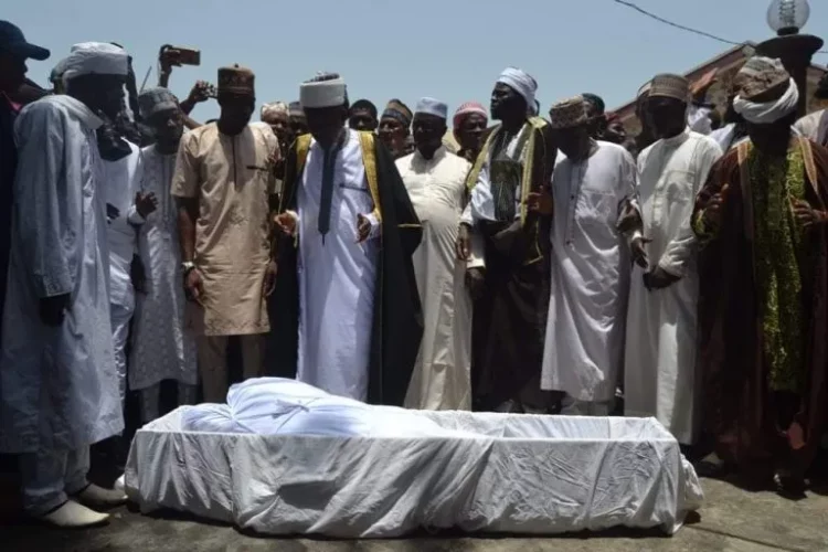 Oba Lamidi Adeyemi Buried