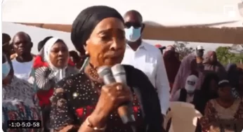 VIDEO: Everybody Should Vote APC – Atiku’s Wife Gaffes