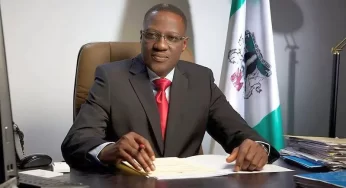 JUST IN: EFCC Grills Former Kwara Governor, Abdulfatah Ahmed