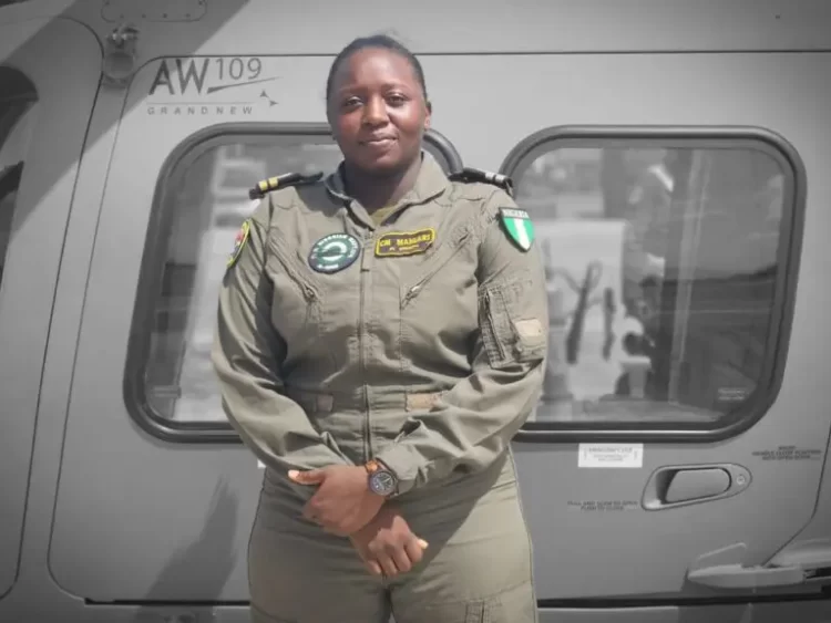 First Female Navy Aircraft Pilot