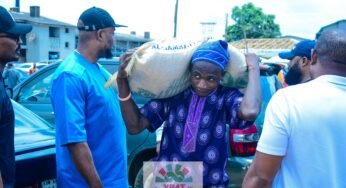 YP4T Distributes Over 2,000 Bags Of Rice To Support Muslims, Widows During Eid Celebrations In Lagos Police Barracks