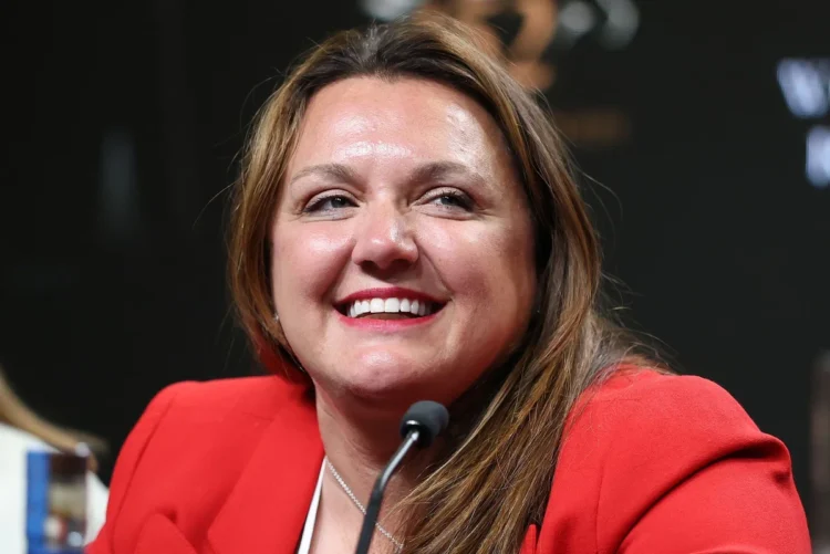 Cherie DeVaux Biography